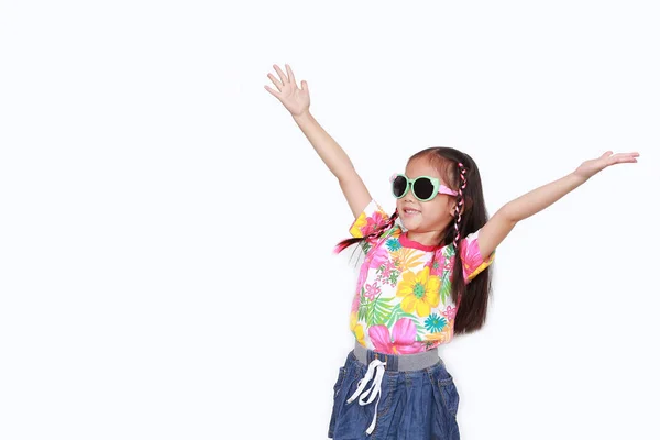 Portré Boldog Kis Ázsiai Gyerek Lány Stretch Karok Széles Megnyitása — Stock Fotó