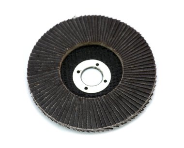 Beyaz arka plan üzerinde öğütücü için aşındırıcı disk.