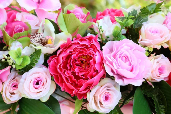 Schöne Künstliche Strauß Blumen Hintergrund — Stockfoto