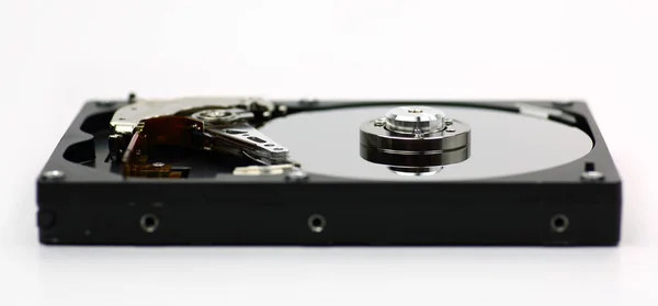 Sabit Disk Sürücü Hdd Ile Üst Kapağı Açın Izole Üzerinde — Stok fotoğraf