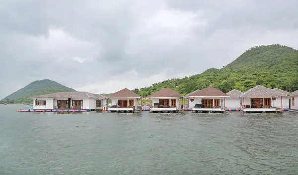 Haus Schwimmendes Floß Fluss Kwai Bei Kanchanaburi Resort Thailand — Stockfoto