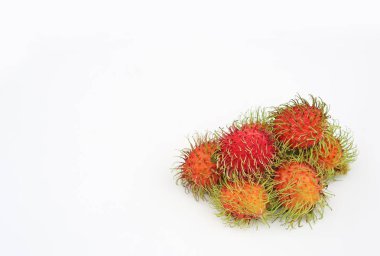 Rambutan beyaz arka plan üzerinde izole kopya alanı ile.