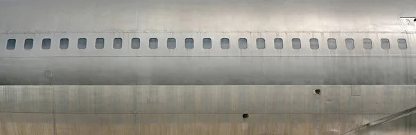 Εγκαταλελειμμένα Παράθυρα Αεροπλάνων Από Έξω — Φωτογραφία Αρχείου