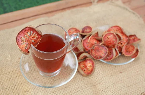 Baeltorkad Saft Och Baeljuice Säck Och Träplatta — Stockfoto