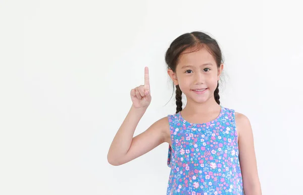 Asiática Niña Apuntando Dedo Índice Hasta Aislado Sobre Fondo Blanco —  Fotos de Stock