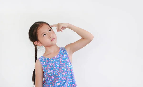 Asiática Niña Pensando Expresión Señalando Dedo Índice Cabeza Niño Buscando —  Fotos de Stock