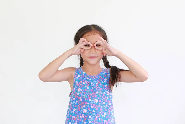 Портрет Азиатской Маленькой Девочки Очках Перед Глазами Изолирован Белом Фоне — стоковое фото