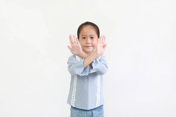 Портрет Азіатської Маленької Дівчинки Досягає Крос Руків Розбивається Навпроти Ізольованого — стокове фото