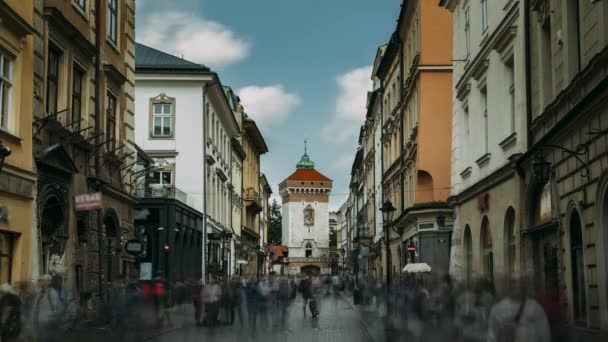 波兰克拉科夫。Florianska Gate Krakow，中世纪Florianska-St Florins 。教科文组织世界遗产场址 — 图库视频影像