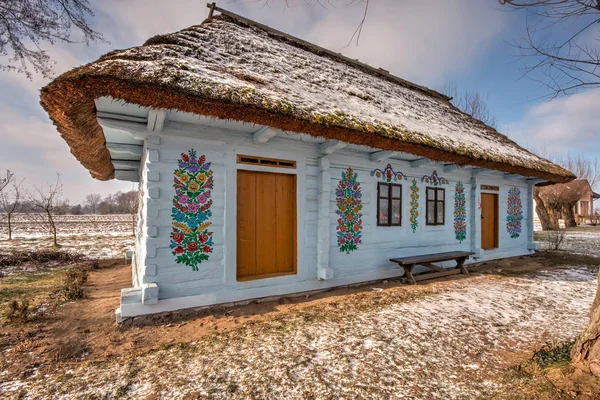 Casa de madeira colorida — Fotografia de Stock