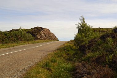 İskoçya nereye bakarsan bak güzel manzaralarla doludur. Doğanın güzelliğini kelimelere dökmek zordur..