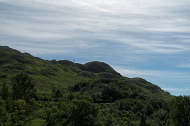 Demiryolu Köprüsü tarafından ünlü filme Harry Potter. Köprünün diğer tarafında, kırmızı Hogwarts Express sihirli okul yönde gider. Bu Fort William ve Mallaig birbirleri ile bağlanır. Köprü 21 piers ulaşmak 30 metre ben vardır