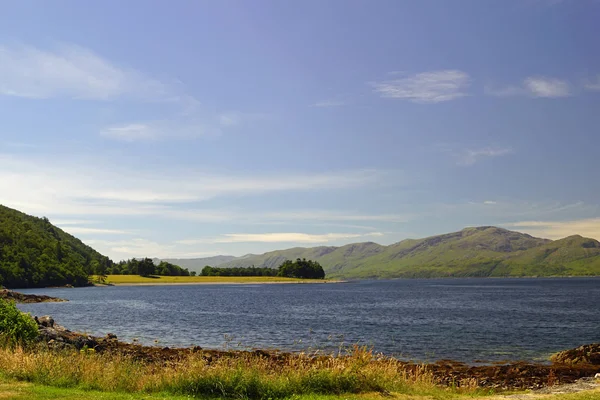 スコットランドはどこを見ても美しい風景でいっぱいです 自然の美しさは言葉にするのが難しい — ストック写真
