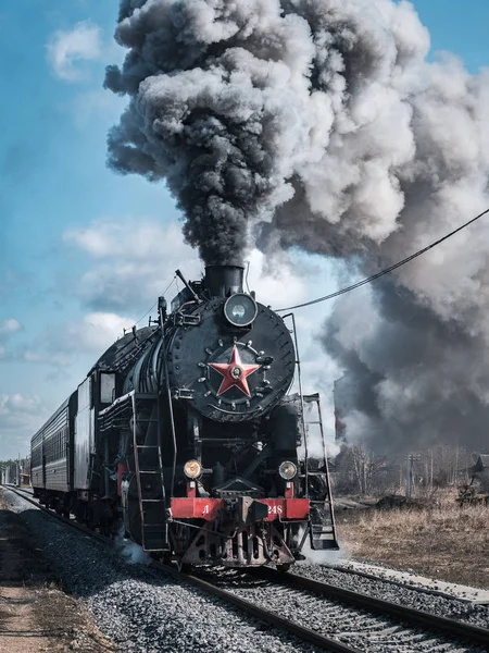 Tren kalkış