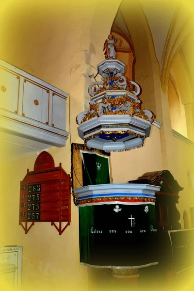 Άμβωνας Στο Εσωτερικό Μεσαιωνική Οχυρωμένη Σαξονικό Εκκλησία Του Χωριού Cristian — Φωτογραφία Αρχείου