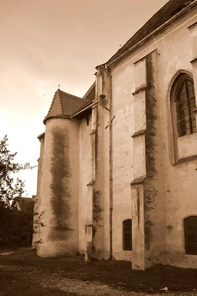 Patio Iglesia Fortificada Medieval Cristian Transilvania Ciudad Fue Mencionada Por —  Fotos de Stock