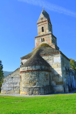 Eski Christin Kilisesi (IV. yüzyıl) köyünde Densus, Transilvanya, Romanya