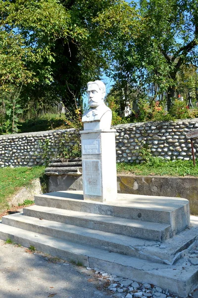 Densusianu 남자의 위대한 Densus Transylvania 루마니아 동상에 크리스틴 — 스톡 사진