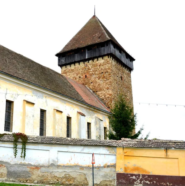 Eglise Saxonne Médiévale Fortifiée Dans Village Barcut Bekokten Brekolten Transylvanie — Photo