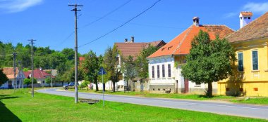 Tipik kırsal manzara ve köylü evlerde Cincsor-Kleinschenk, Sibiu İlçesi, Transilvanya, Romanya. Yerleşim 12. yüzyılda ortasında Sakson kolonistler tarafından kuruldu