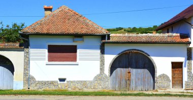 Tipik kırsal manzara ve köylü evlerde Cincsor-Kleinschenk, Sibiu İlçesi, Transilvanya, Romanya. Yerleşim 12. yüzyılda ortasında Sakson kolonistler tarafından kuruldu