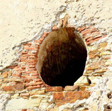 Harabeler. Müstahkem Ortaçağ Sakson evangelic Kilisesi de köyün Felmer, Felmern, Transilvanya, Romanya. Yerleşim 12. yüzyılda ortasında Sakson kolonistler tarafından kuruldu