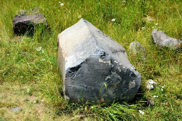 Bazalt Kayaların Volkanik Kaya Mostraları Tek Sıra Halinde Bazalt Racos — Stok fotoğraf