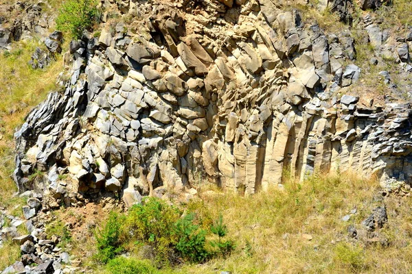 Basalten Vaggar Vulkaniska Berghällar Form Kolumner Basalt Racos Rumänien Gammal — Stockfoto