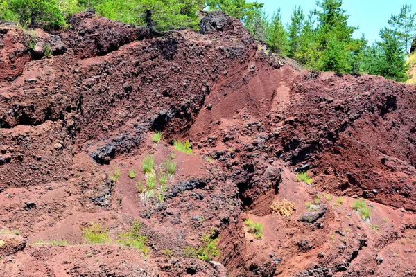 Carrera Abandonada Rocas Escoria Roja Racos Pueblo Ubicado Condado Brasov —  Fotos de Stock