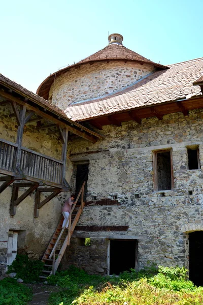 Reconstruction Fantastique Palais Médiéval Dans Village Racos Transylvanie Roumanie — Photo