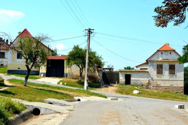 Veseud, Zied, Komün Chirpr Sibiu County, Transilvanya, Romanya, köyde tipik kırsal manzara ilk 1379 içinde karşımıza. Köylü evleri.