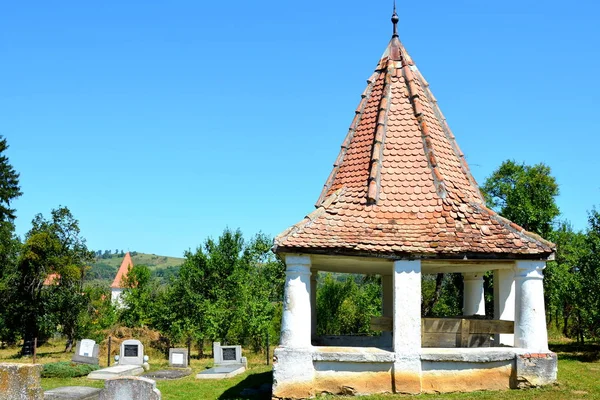 Cimetière Église Saxonne Médiévale Fortifiée Village Merghindeal Mergenthal Transylvanie Roumanie — Photo