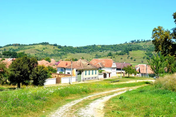 Paisagem Rural Típica Casas Camponeses Aldeia Merghindeal Mergenthal Transilvânia Roménia — Fotografia de Stock