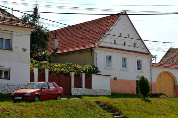 Agnita - Sakson belgeden 1280 ilk kez belirtilen Agnetheln, tipik kırsal manzara ve köylü evleri, bir zanaat geleneği, tanners, ayakkabıcılar, terziler, dogars ve potters eski Alman loncalar tarafından ünlü bir şehir 