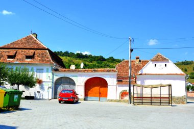 Tipik kırsal manzara ve köylü evler Vrd, tuhaf, Viert, Sakson köyde komün Chirpr Sibiu County, Transilvanya, Romanya