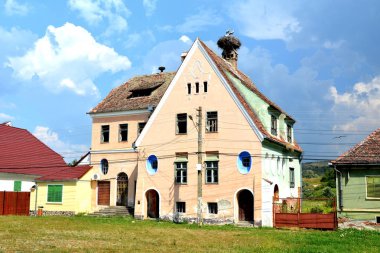 Dealu Frumos, Schoenberg, Merghindeal komün Sibiu County, Transilvanya, Romanya bir köyde evler tipik kırsal manzara ve köylü. İlk geri kalma 1280 için Satılık-satın alma eyleminde belirtilmiştir.