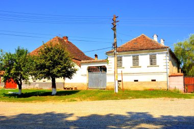 Bruiu - Braller, Sibiu County, Transilvanya, Romanya bir komün içinde evler tipik kırsal manzara ve köylü. Yerleşim 12. yüzyılda ortasında Sakson kolonistler tarafından kuruldu