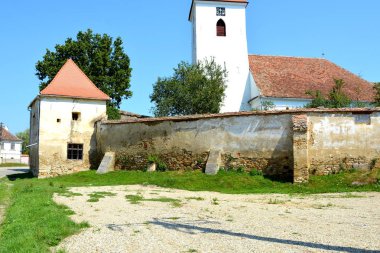 Bruiu - Braller, Sibiu County, Transilvanya, Romanya bir komün içinde müstahkem Ortaçağ Sakson kilise. Yerleşim 12. yüzyılda ortasında Sakson kolonistler tarafından kuruldu
