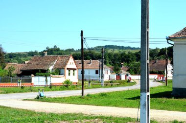 Bruiu - Braller, Sibiu County, Transilvanya, Romanya bir komün içinde evler tipik kırsal manzara ve köylü. Yerleşim 12. yüzyılda ortasında Sakson kolonistler tarafından kuruldu