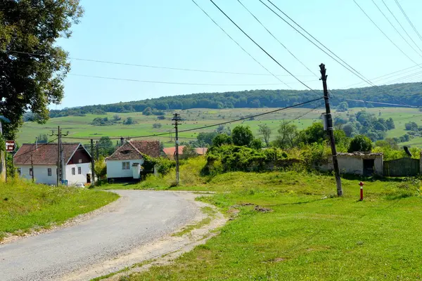 Tipiche Case Rurali Contadine Nel Villaggio Somartin Martinsberg Mrtelsberg Transilvania — Foto Stock
