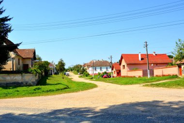 Bruiu - Braller, Sibiu County, Transilvanya, Romanya bir komün içinde evler tipik kırsal manzara ve köylü. Yerleşim 12. yüzyılda ortasında Sakson kolonistler tarafından kuruldu