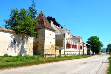 Tipik kırsal manzara ve köylü evlerde Dacia-Stein, Transilvanya, Romanya. Belgesel 1309 içinde karşımıza. 1980'lerde kadar Rumen ve Saksonlar neredeyse eşit oranlarda Dacia yaşadığı yapıldı..