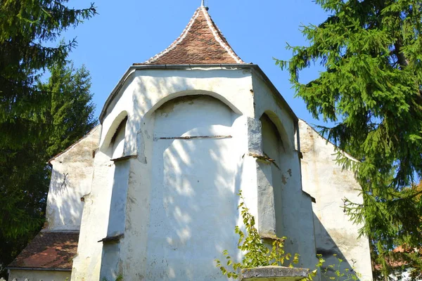 Chiesa Evangelica Fortificata Sassone Medievale Nel Villaggio Somartin Martinsberg Mrtelsberg — Foto Stock