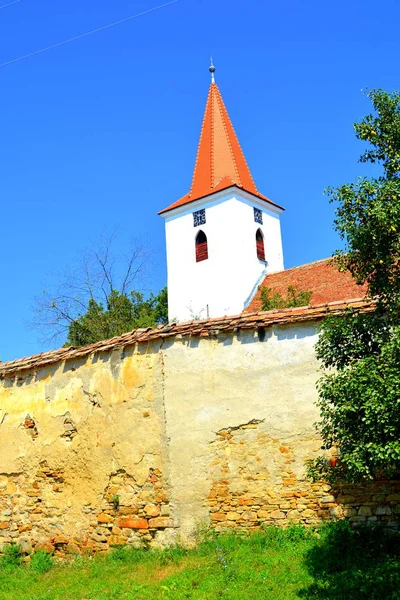 要塞化された中世ザクセン教会 Bruiu Braller トランシルヴァニア ルーマニア シビウ県のコミューン 決済は 世紀の半ばにサクソンの入植者によって設立されました — ストック写真