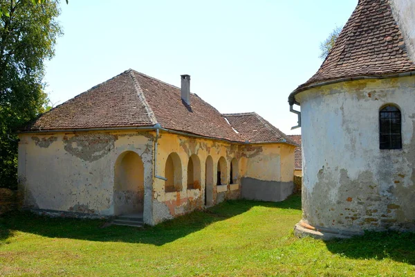 Paisaje Rural Típico Casas Campesinas Pueblo Toarcla Tartlau Transilvania Rumania —  Fotos de Stock