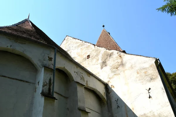 Chiesa Evangelica Fortificata Sassone Medievale Nel Villaggio Somartin Martinsberg Mrtelsberg — Foto Stock