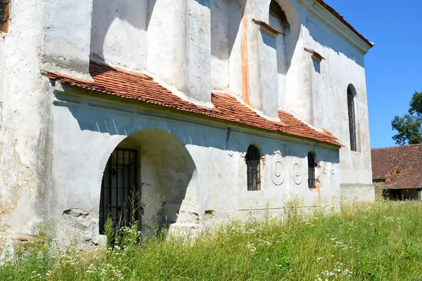 Iglesia Evangélica Saxon Medieval Fortificada Pueblo Rotbav Transilvania Rumania Asentamiento —  Fotos de Stock