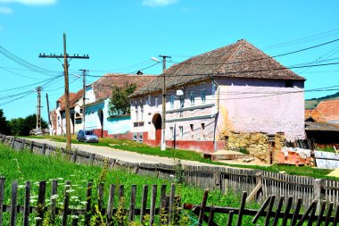Tipik kırsal manzara ve köylü evlerde Cincsor-Kleinschenk, Transilvanya, Romanya. Yerleşim 12. yüzyılda ortasında Sakson kolonistler tarafından kuruldu