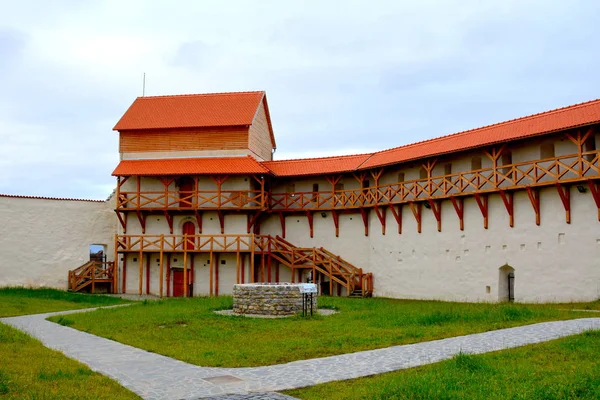 Fortaleza Aldeia Feldioara Construída Pelos Cavaleiros Teutónicos 900 Anos Transilvânia — Fotografia de Stock