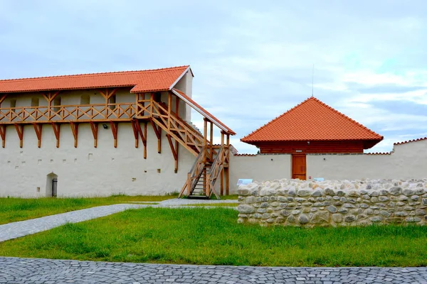 Fortaleza Aldeia Feldioara Construída Pelos Cavaleiros Teutónicos 900 Anos Transilvânia — Fotografia de Stock